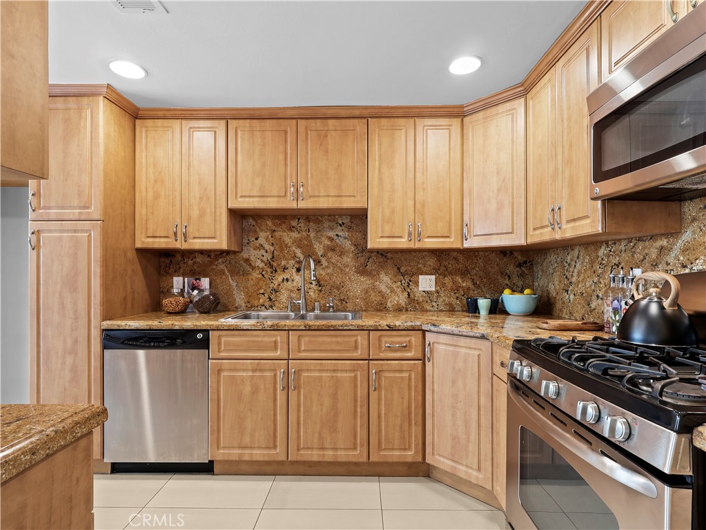 16743 Vanowen Street