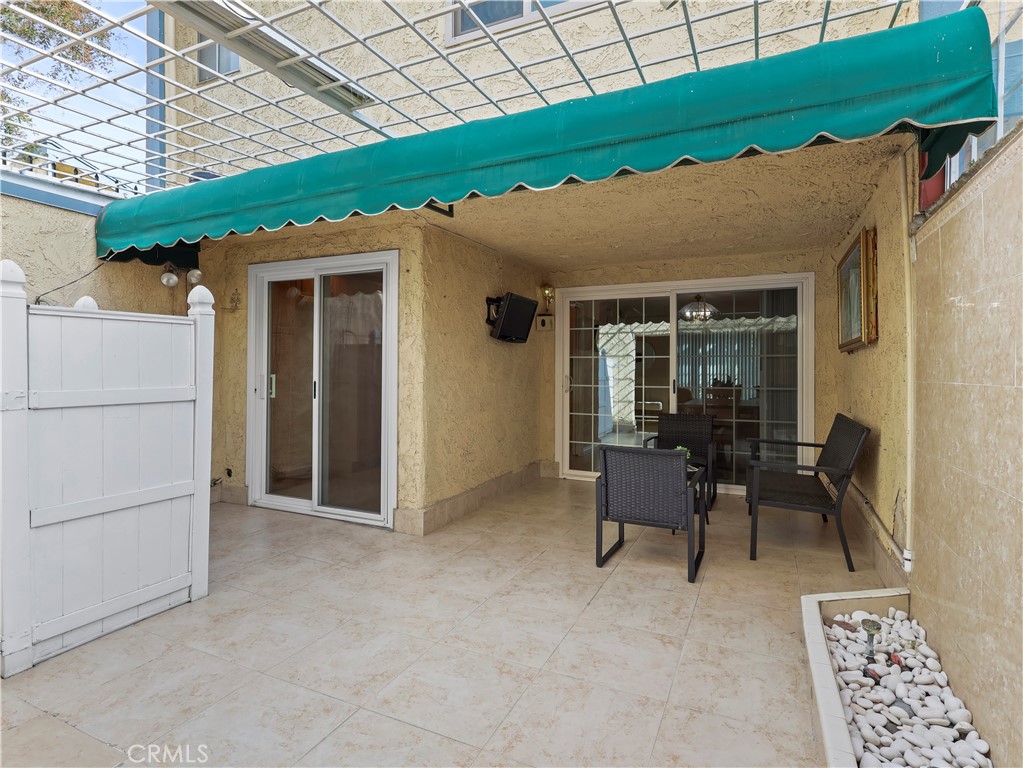 16743 Vanowen Street