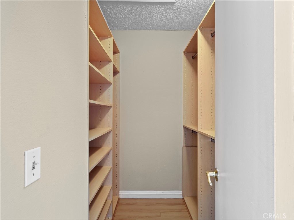 16743 Vanowen Street