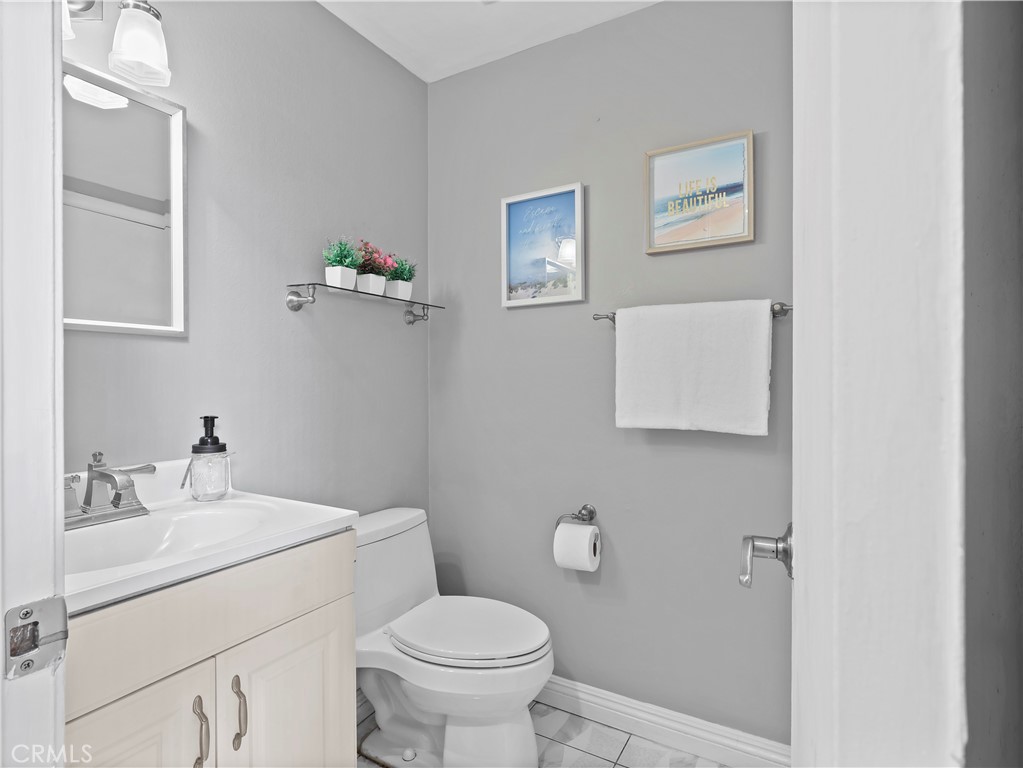 16743 Vanowen Street