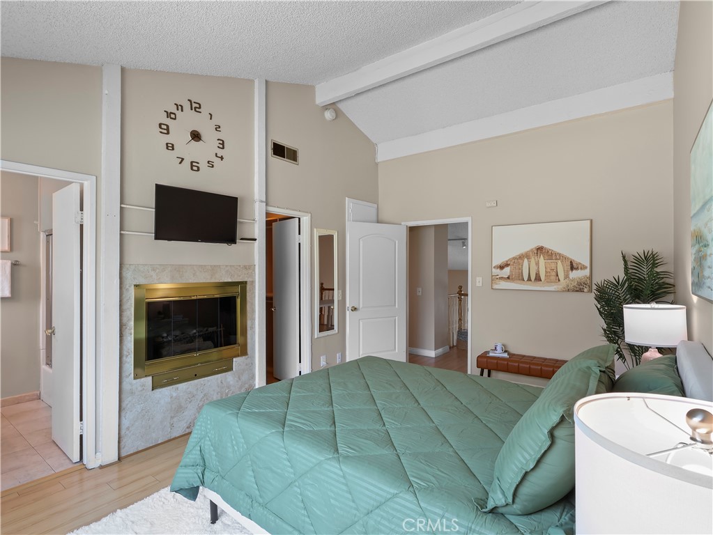 16743 Vanowen Street