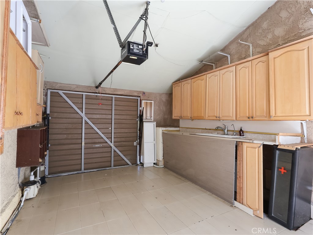 16743 Vanowen Street