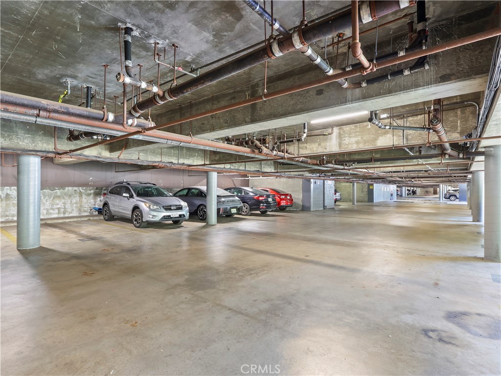 12720 Burbank Boulevard 323