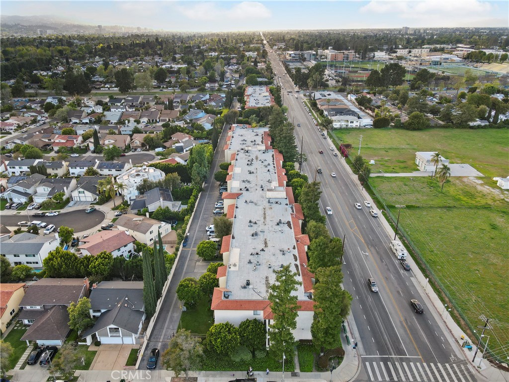 12720 Burbank Boulevard 323