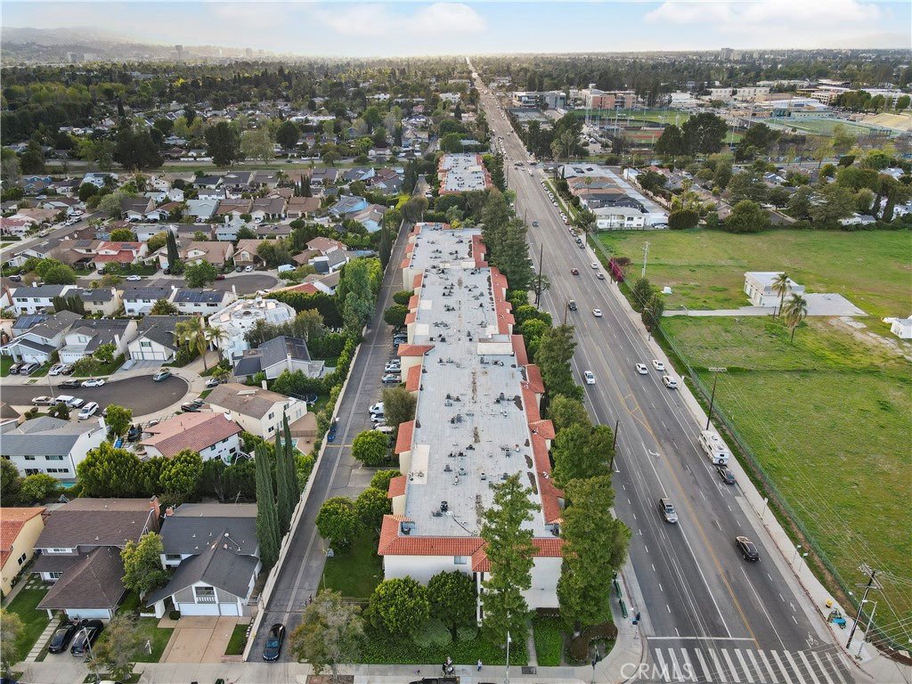 12720 Burbank Boulevard 323