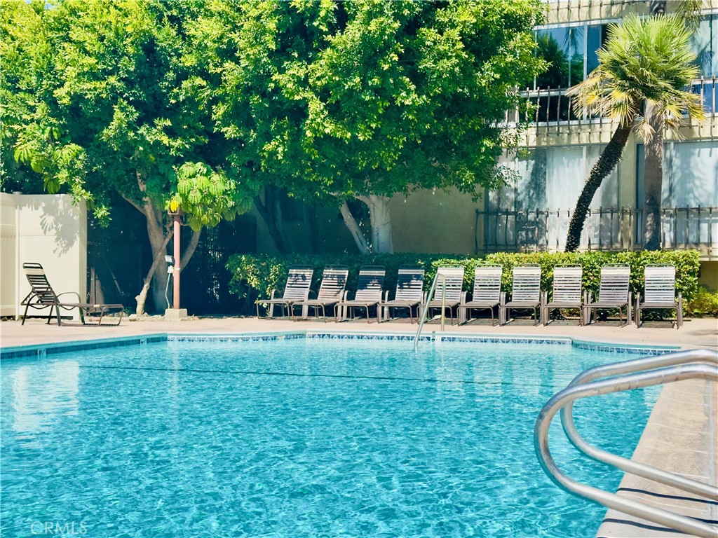 12720 Burbank Boulevard 323