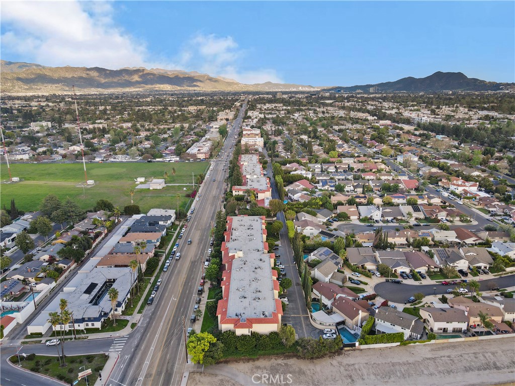 12720 Burbank Boulevard 323