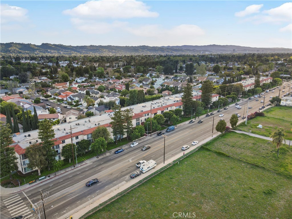 12720 Burbank Boulevard 323