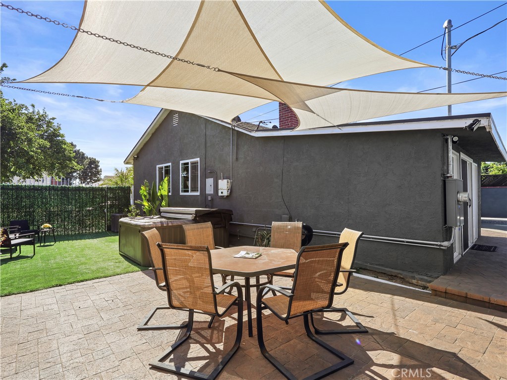 8110 Lesner Avenue