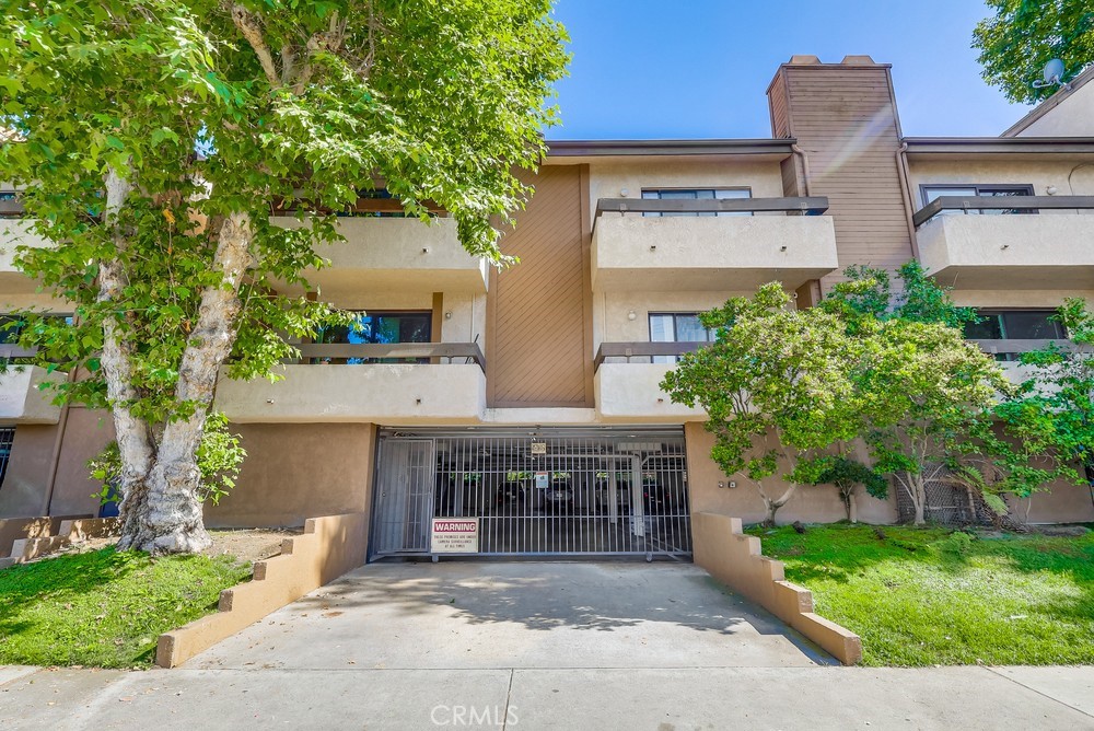 12330 Magnolia Boulevard 108