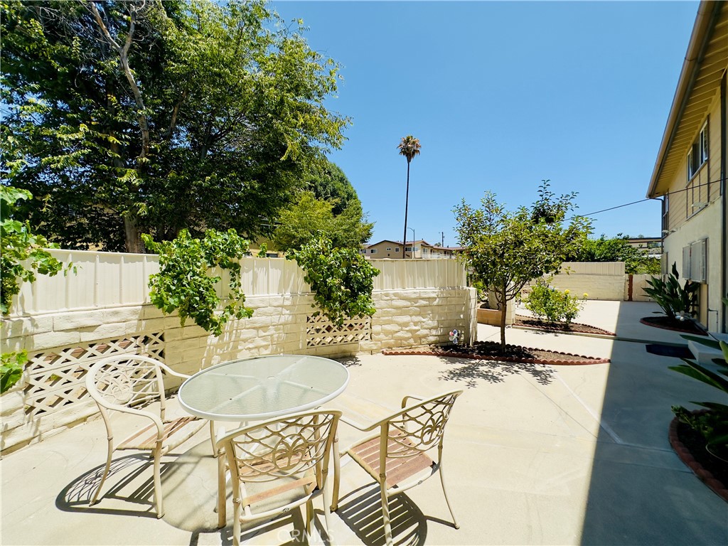 18556 Community Street 3