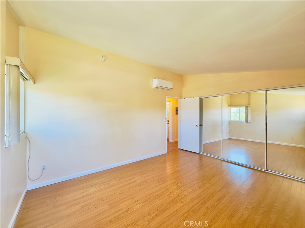 18556 Community Street 3