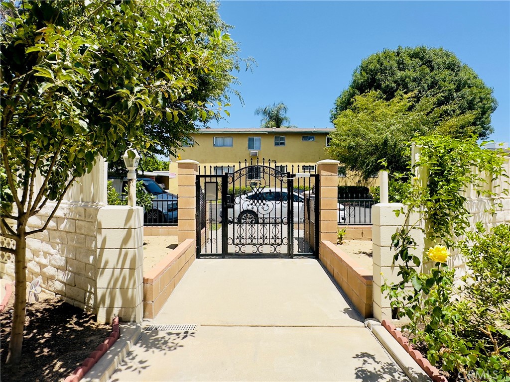 18556 Community Street 3