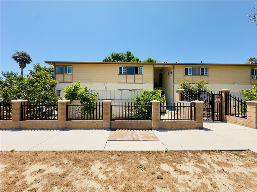 18556 Community Street 3
