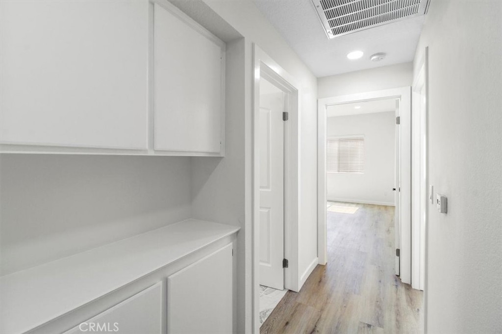 7320 Balboa Boulevard 102