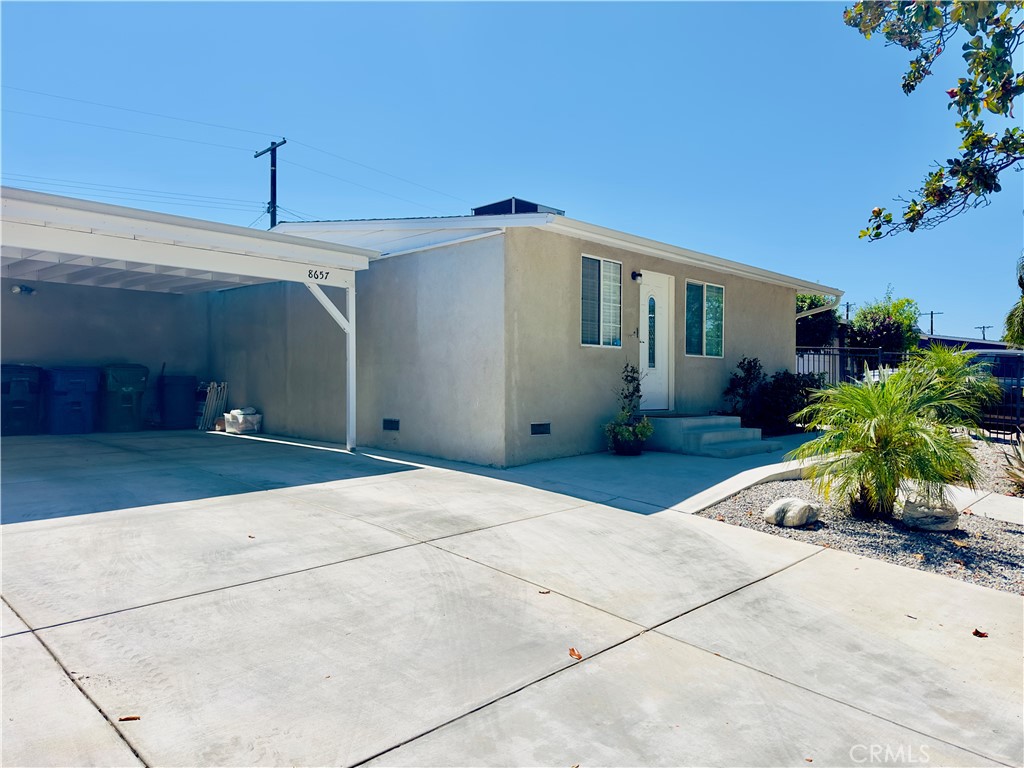 8657 Ranchito Avenue