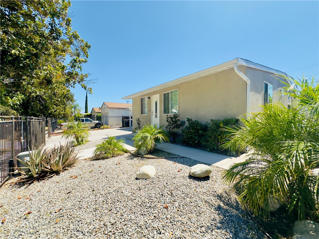 8657 Ranchito Avenue