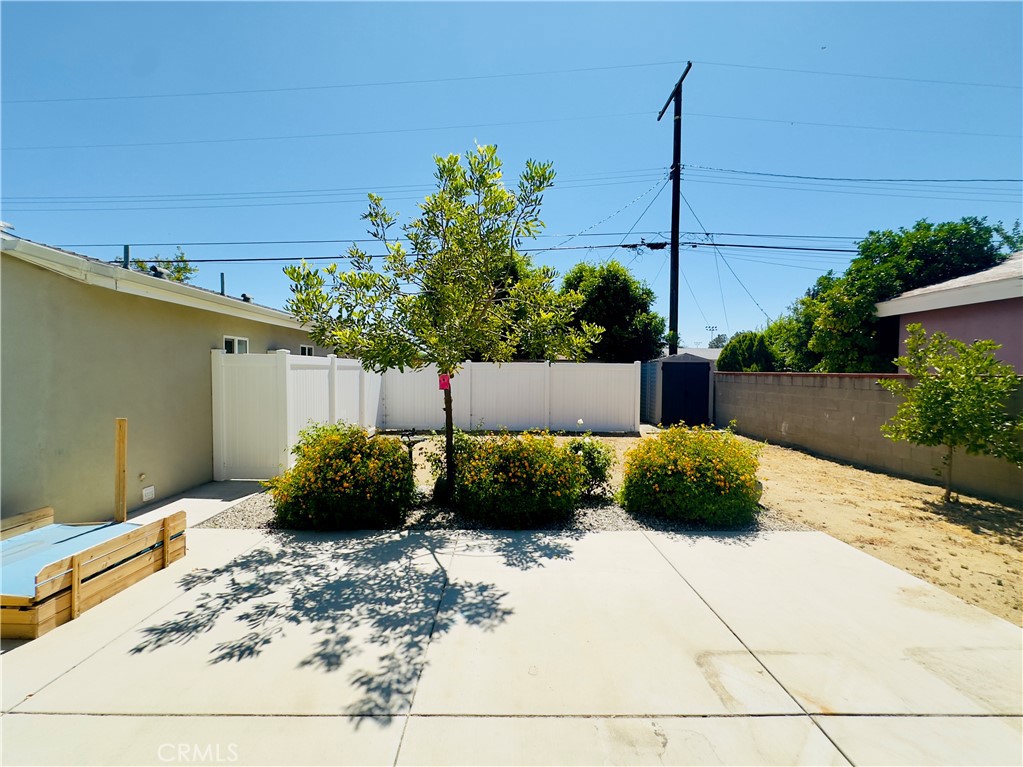 8657 Ranchito Avenue