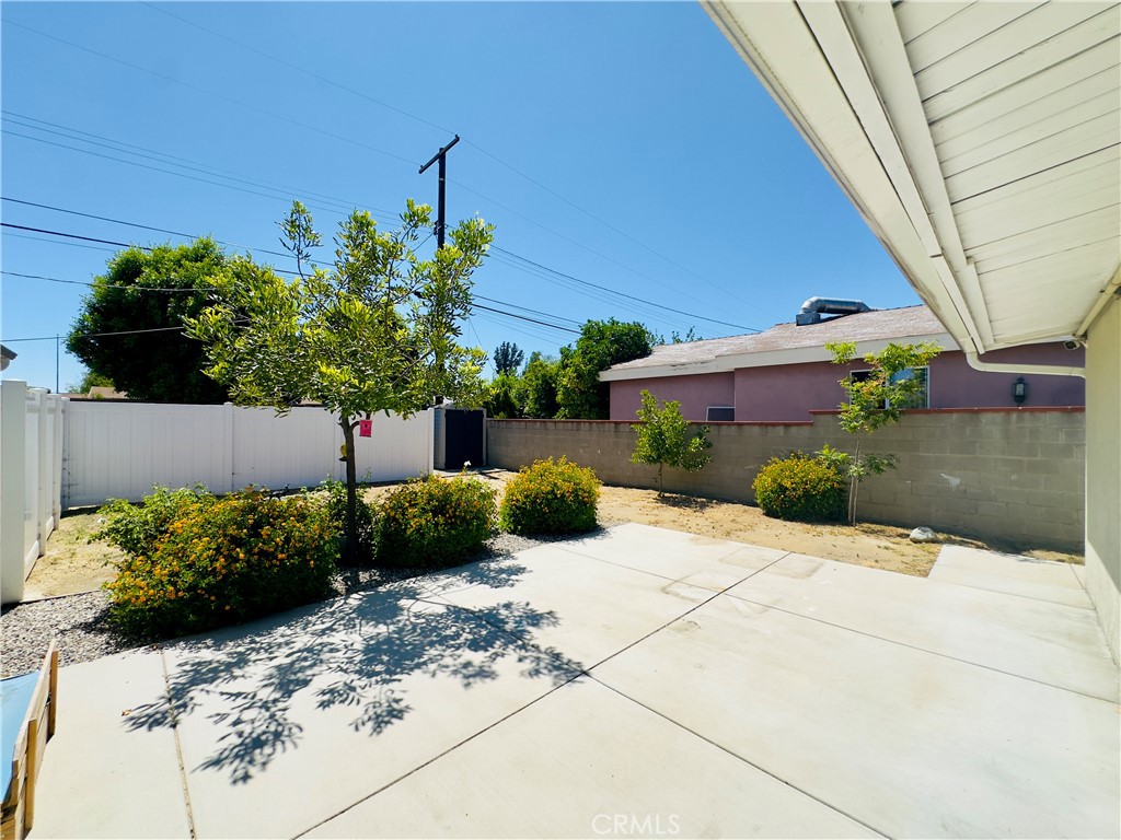 8657 Ranchito Avenue