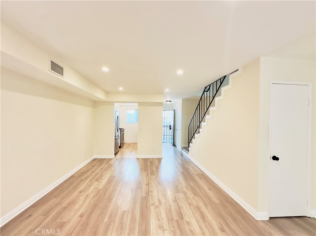 525 E Verdugo Avenue D