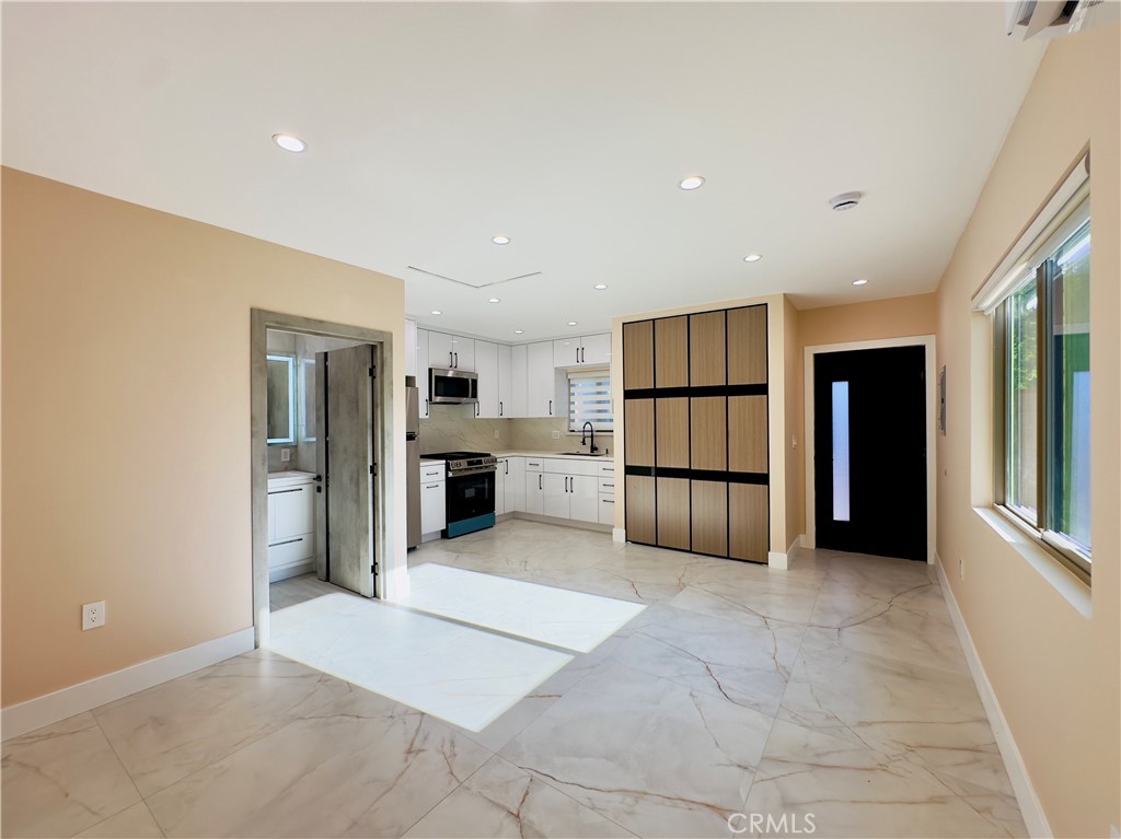 7058 Matilija Avenue