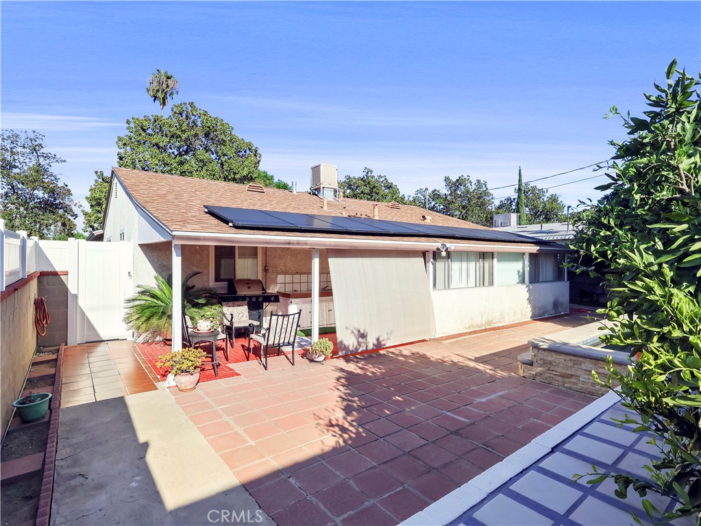 8651 Ranchito Avenue