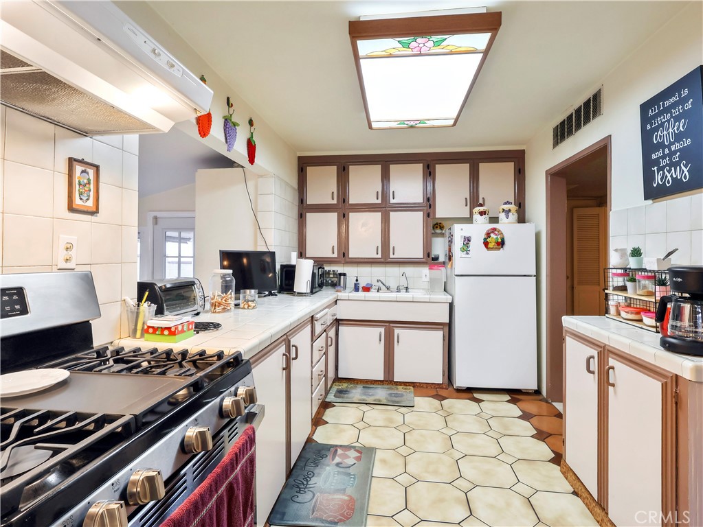 8651 Ranchito Avenue