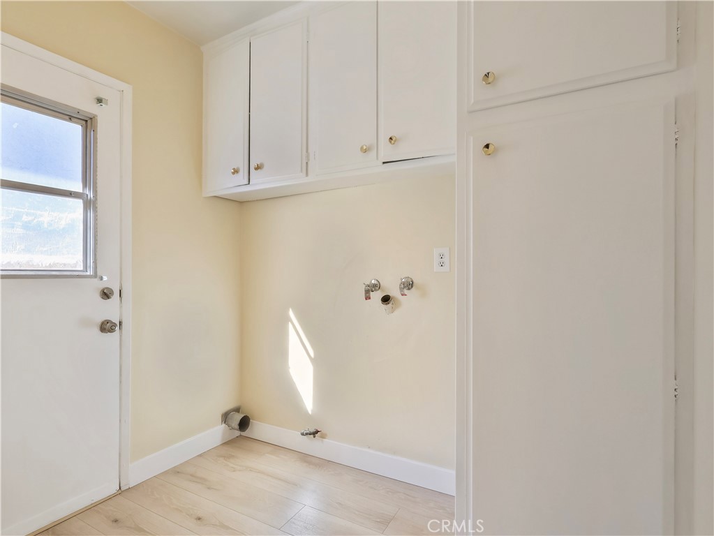 15354 Runnymede Street