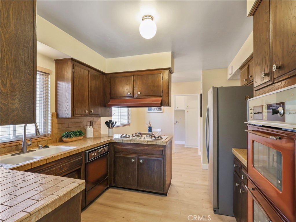 15354 Runnymede Street