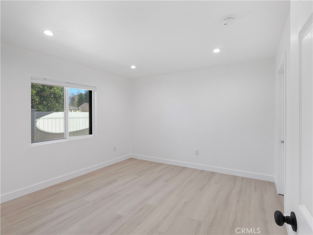 8828 Chimineas Avenue