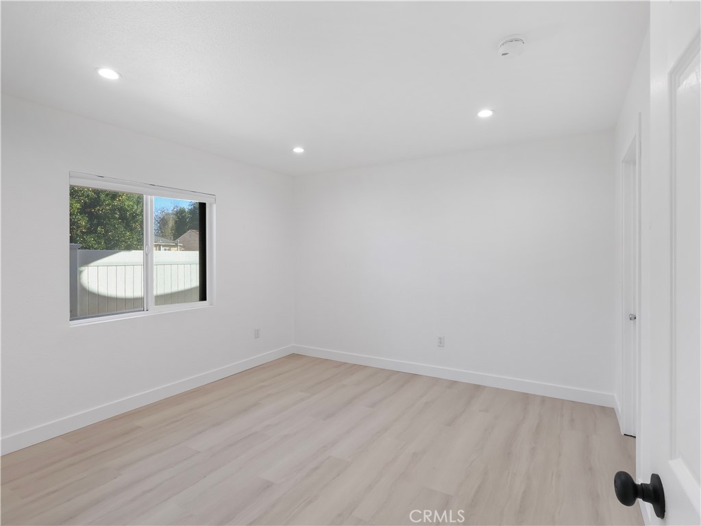 8828 Chimineas Avenue