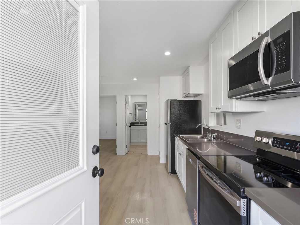 8828 Chimineas Avenue