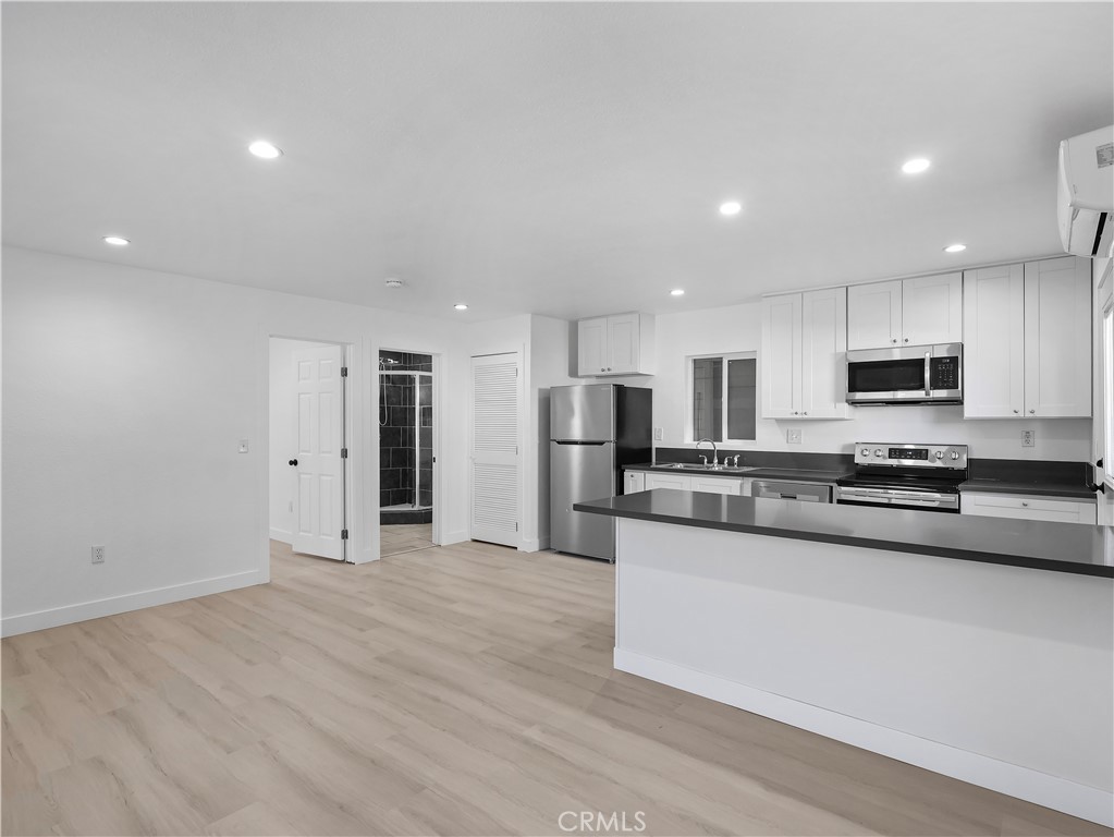 8828 Chimineas Avenue