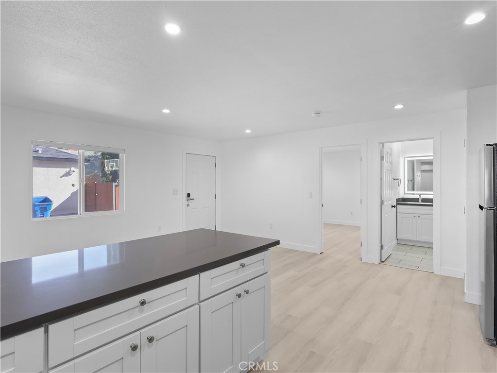 8828 Chimineas Avenue