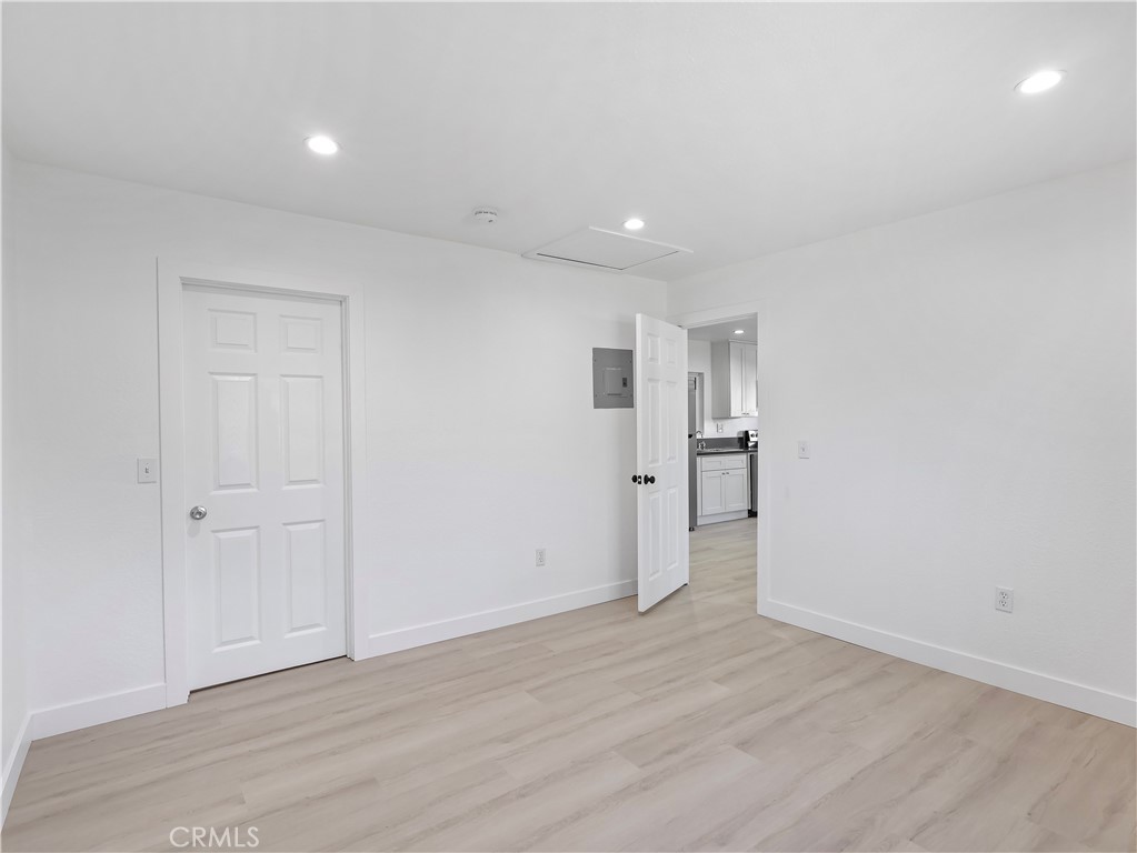 8828 Chimineas Avenue