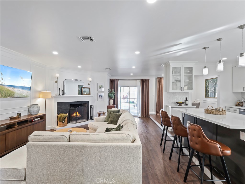 6900 Katherine Avenue