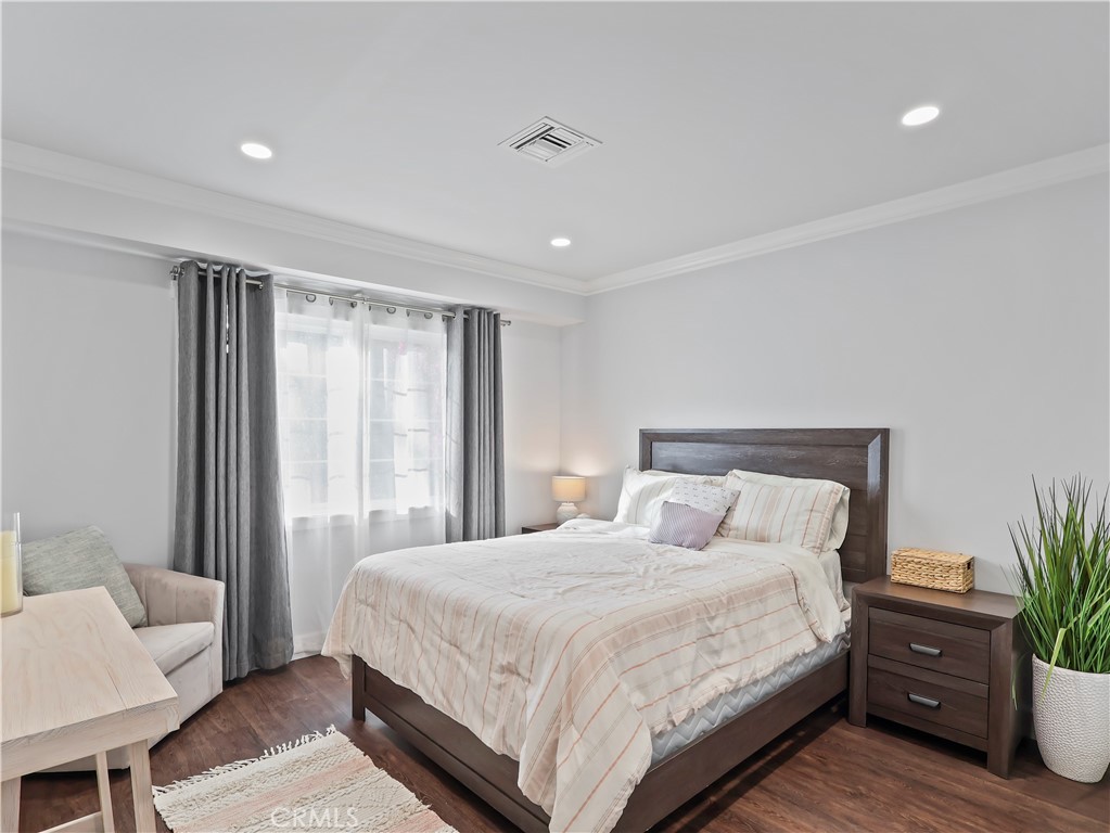 6900 Katherine Avenue