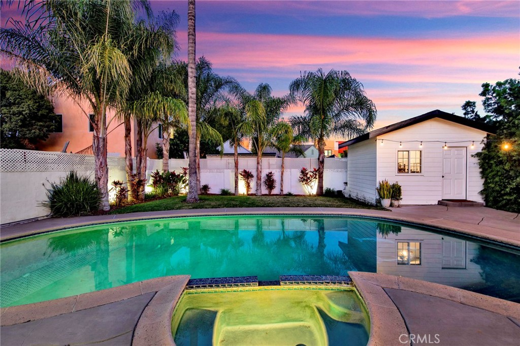 6900 Katherine Avenue