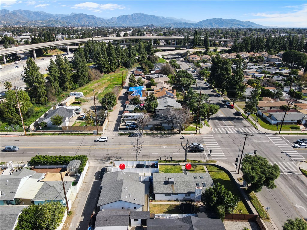 15801 Chatsworth