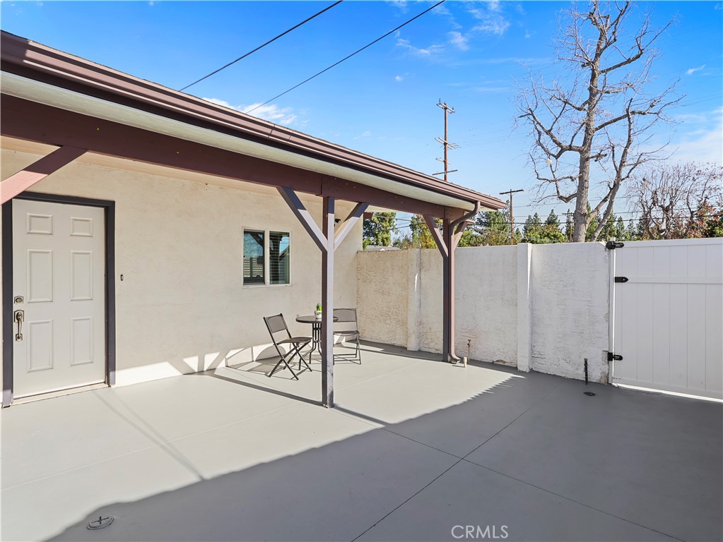 15801 Chatsworth
