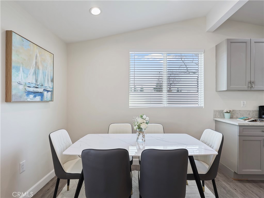 15801 Chatsworth