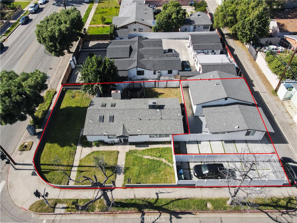 15801 Chatsworth