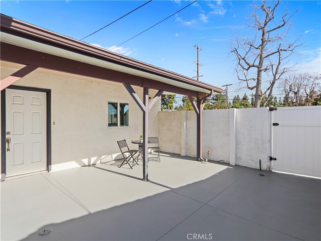 15801 Chatsworth
