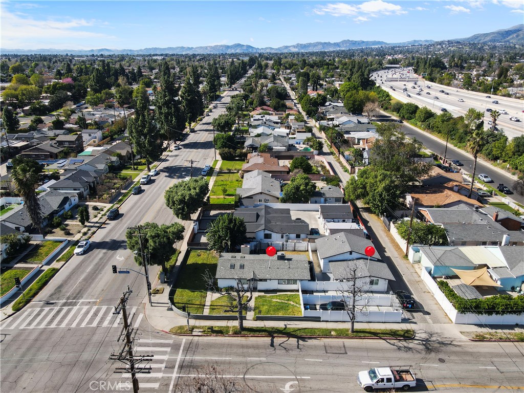 15801 Chatsworth