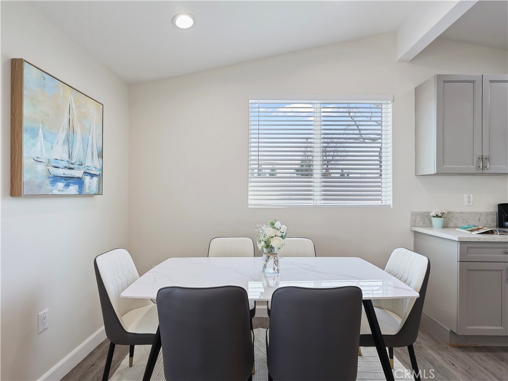 15801 Chatsworth