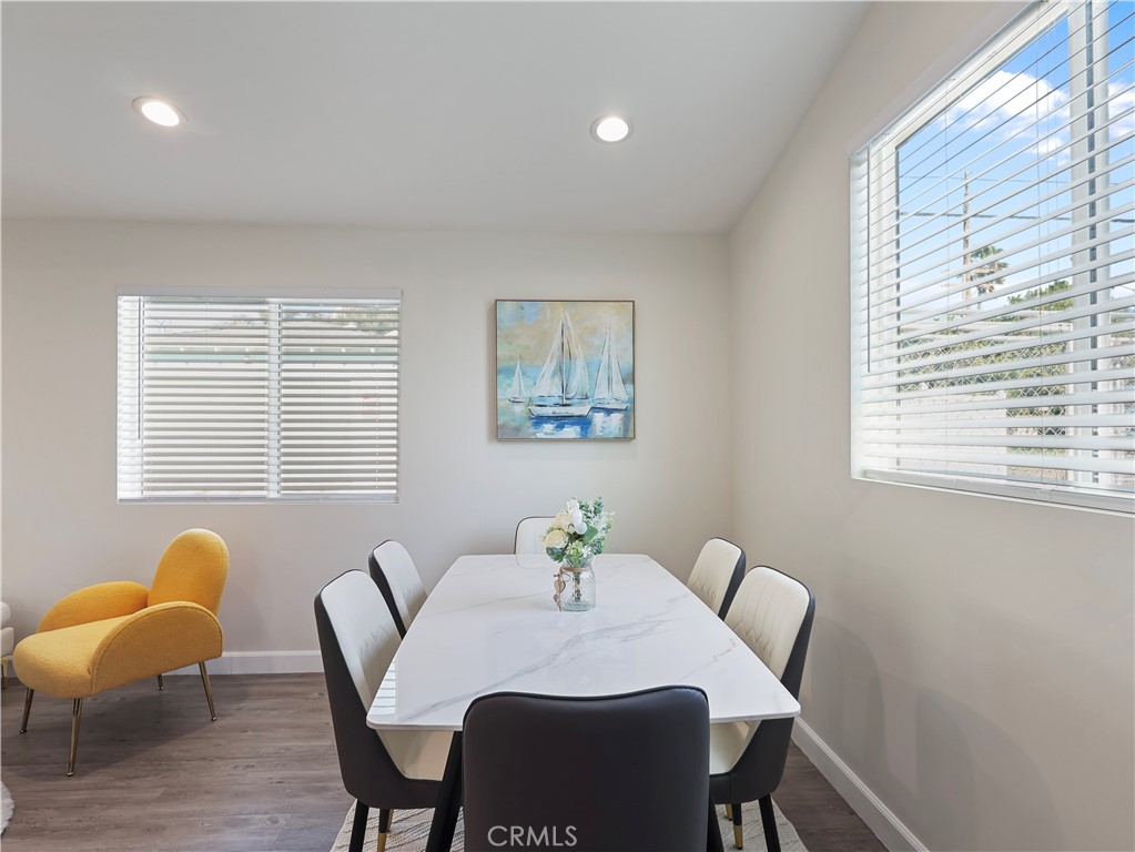 15801 Chatsworth