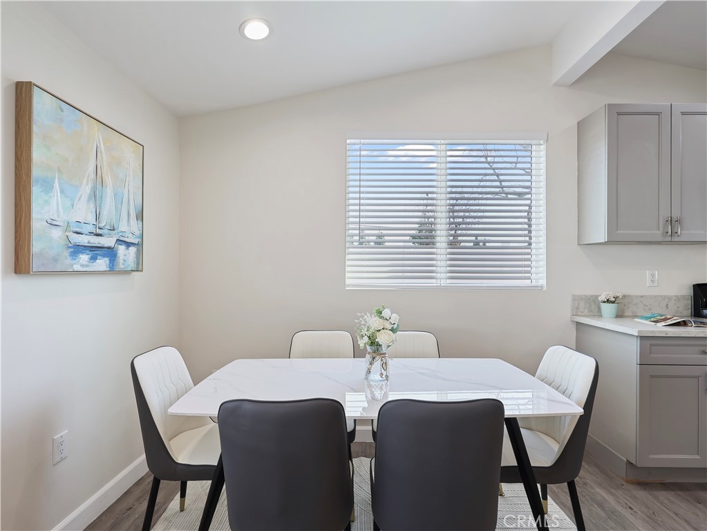 15801 Chatsworth