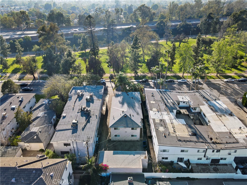 4918 1/2 Tujunga Avenue