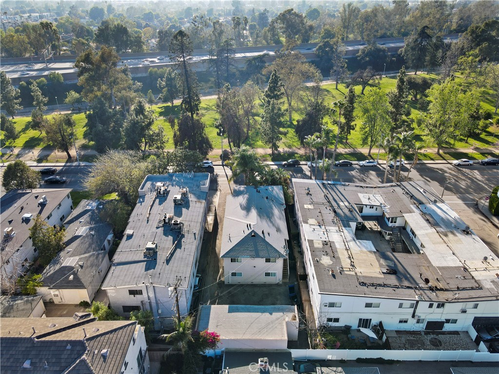 4918 1/2 Tujunga Avenue