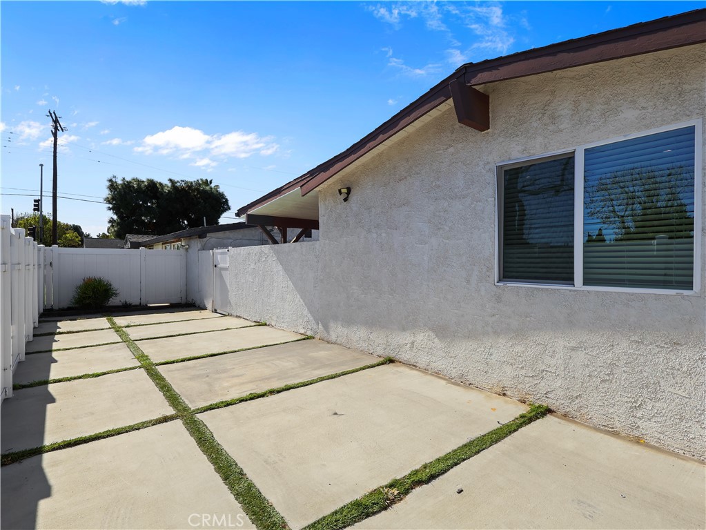 15803 Chatsworth Street